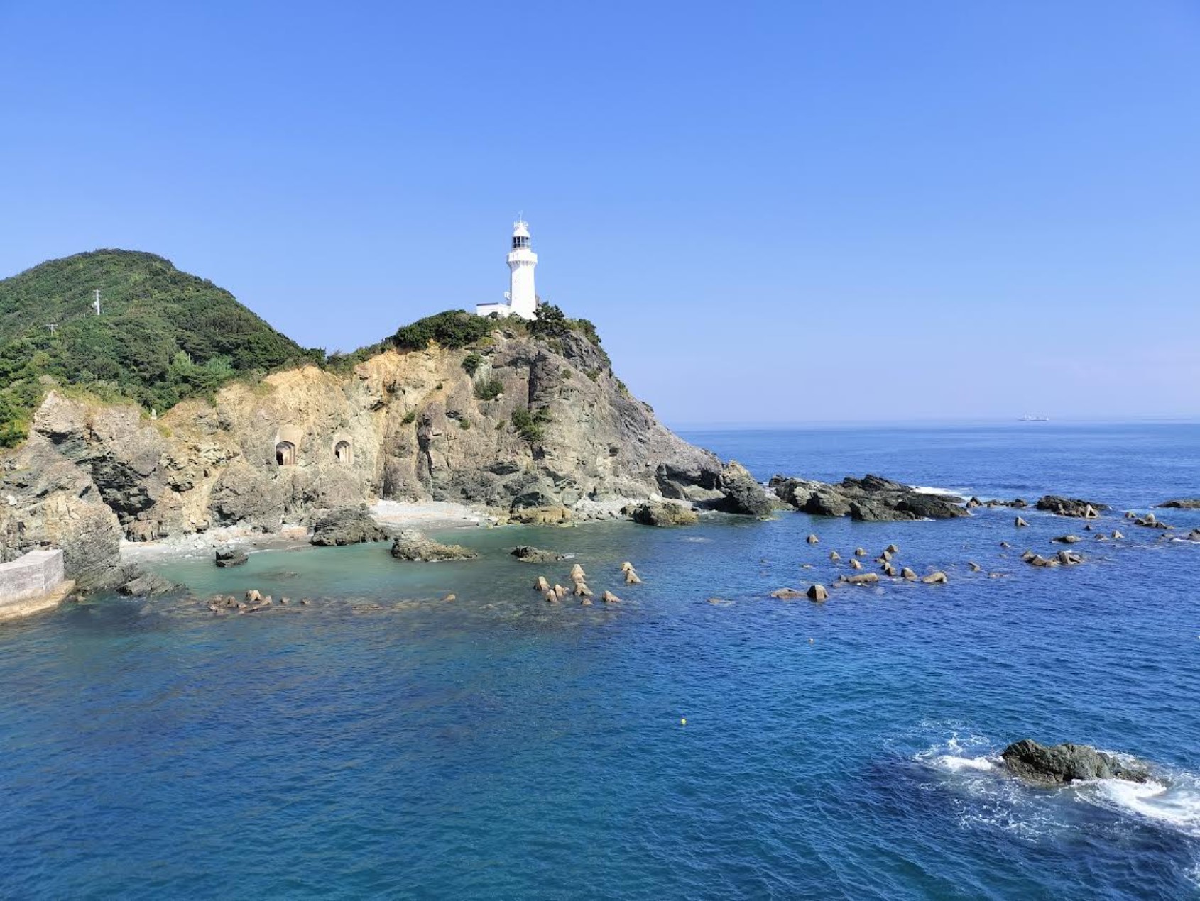 ＜八幡浜駅発→三崎港着＞佐田岬半島横断コースのサムネイル
